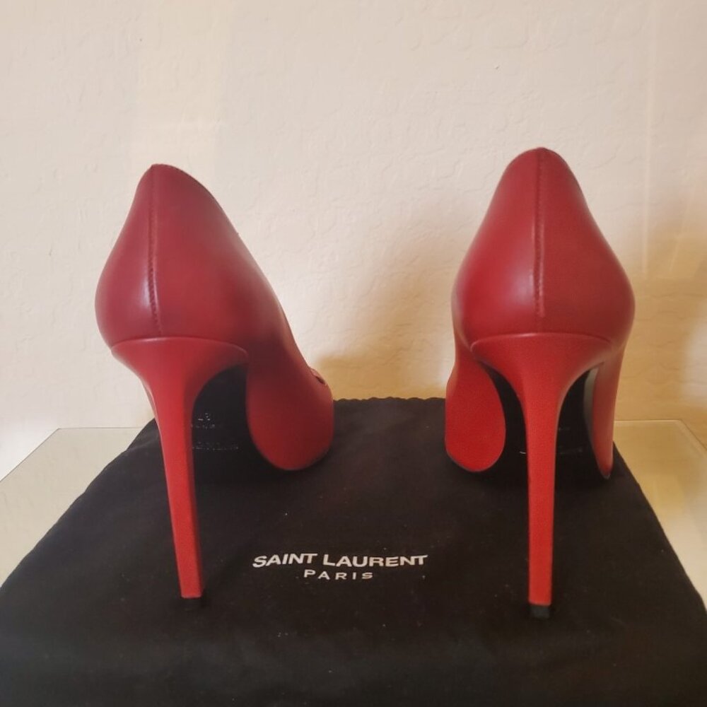 Shoes - Picture 2 of 4